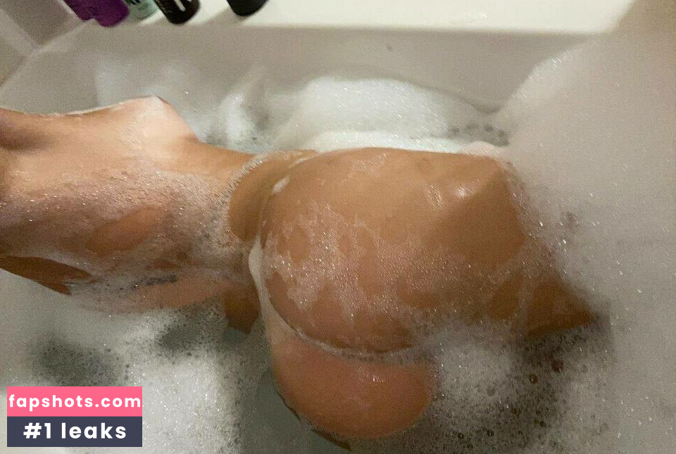 elise.eve gallery photo #73