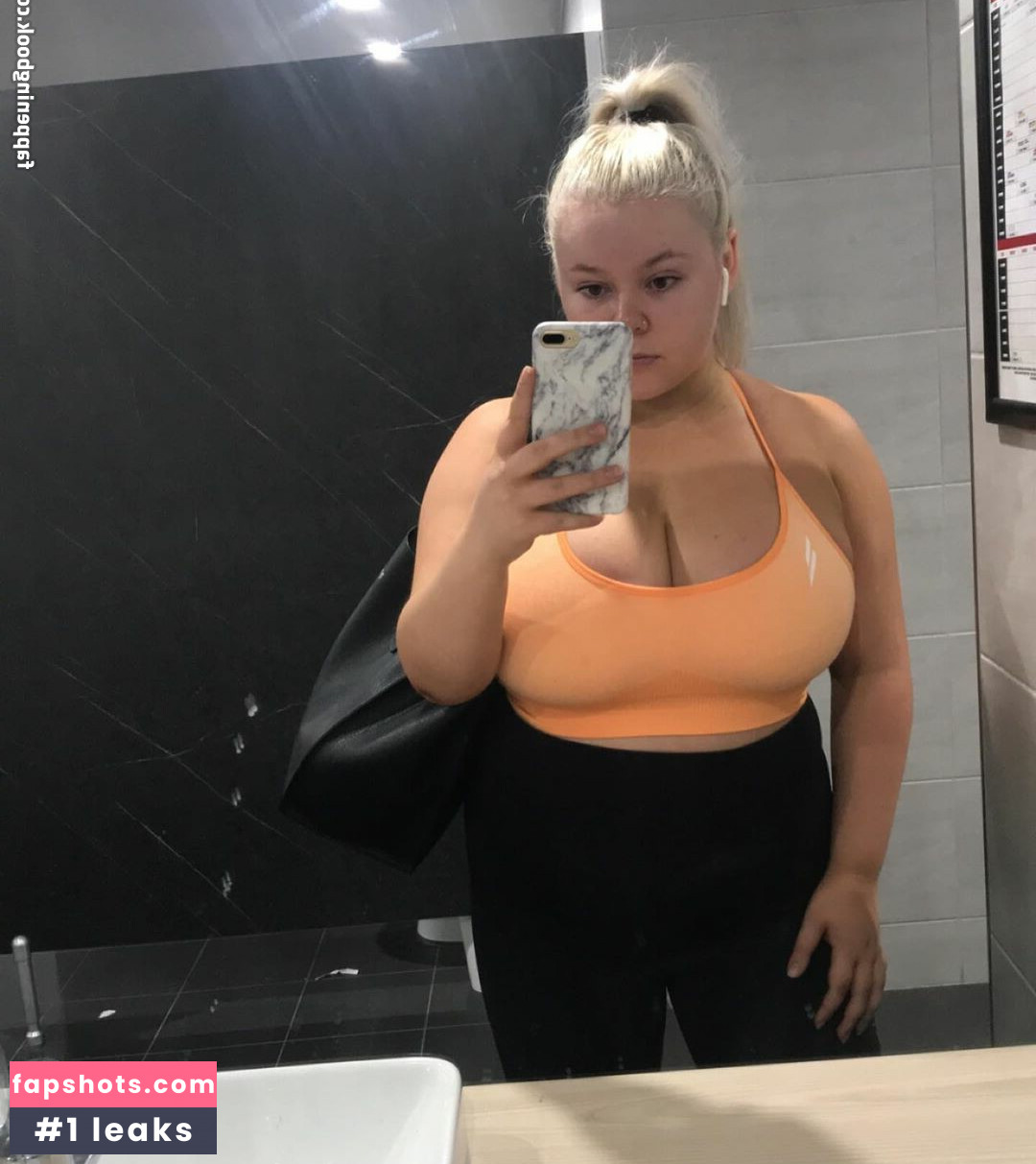 Elise gallery photo #2