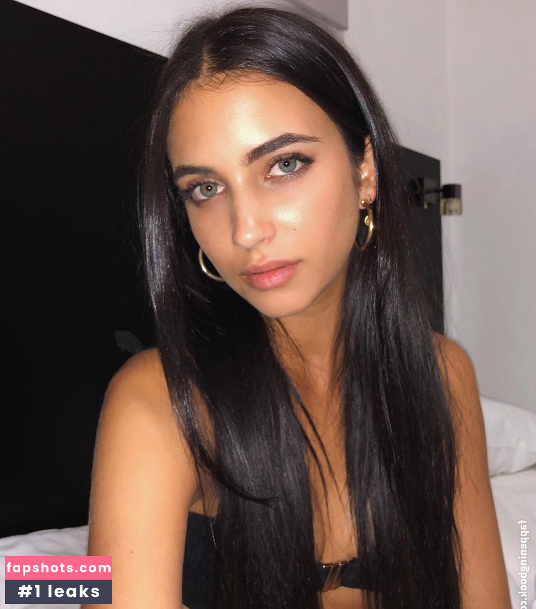 Elisha Herbert gallery photo #133