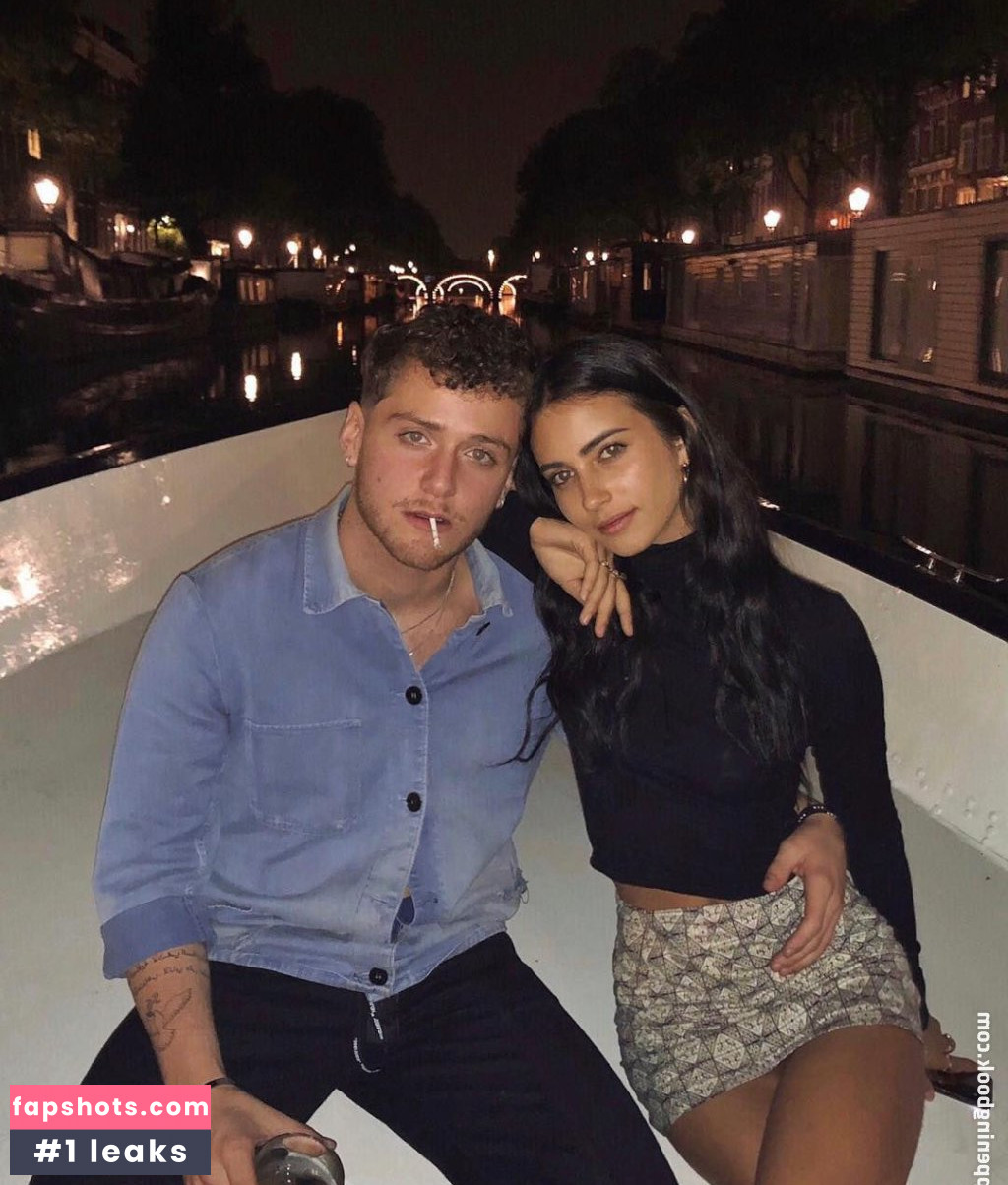 Elisha Herbert gallery photo #134