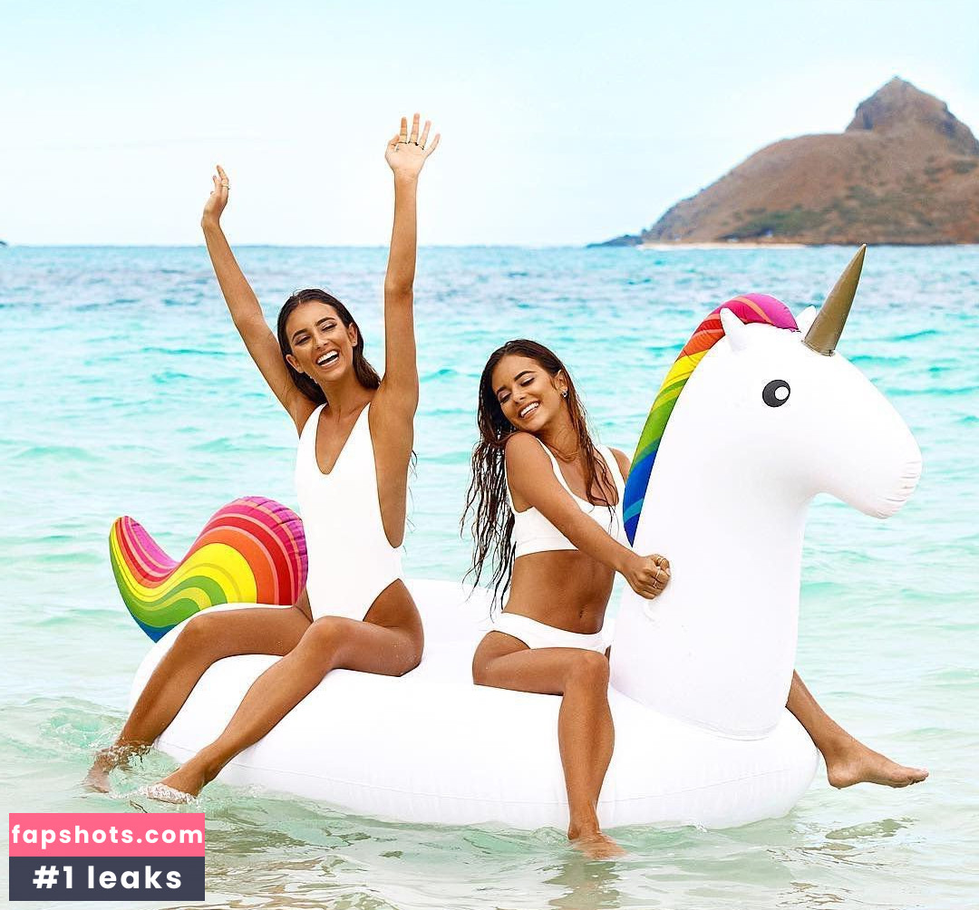 Elisha Herbert gallery photo #45