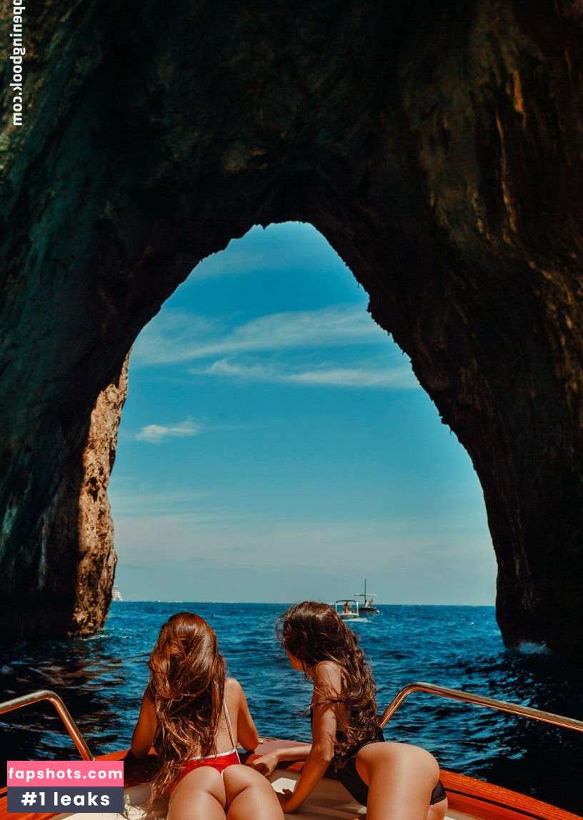 Elisha Herbert gallery photo #48