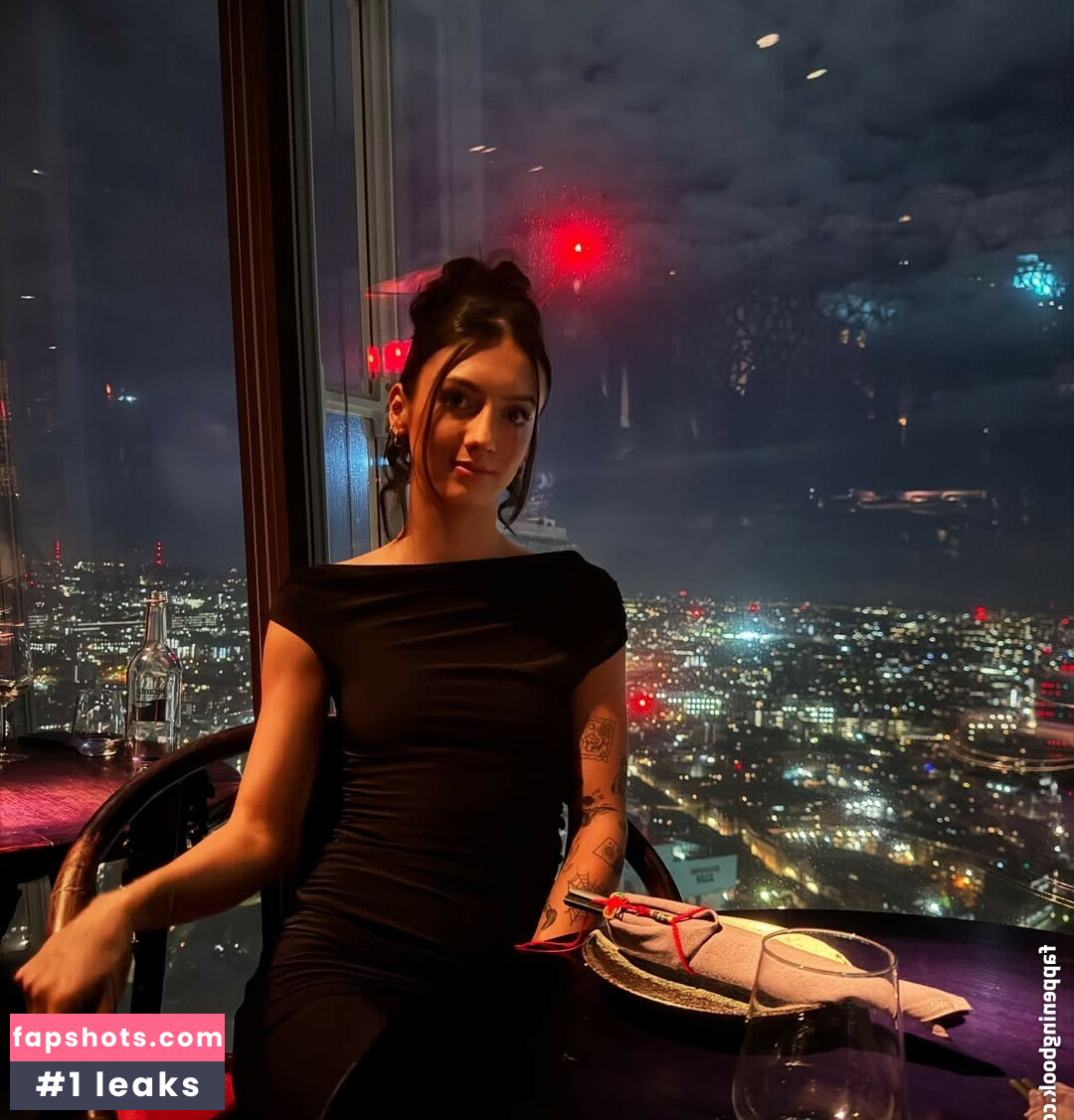 Elisha Walbyoff gallery photo #11