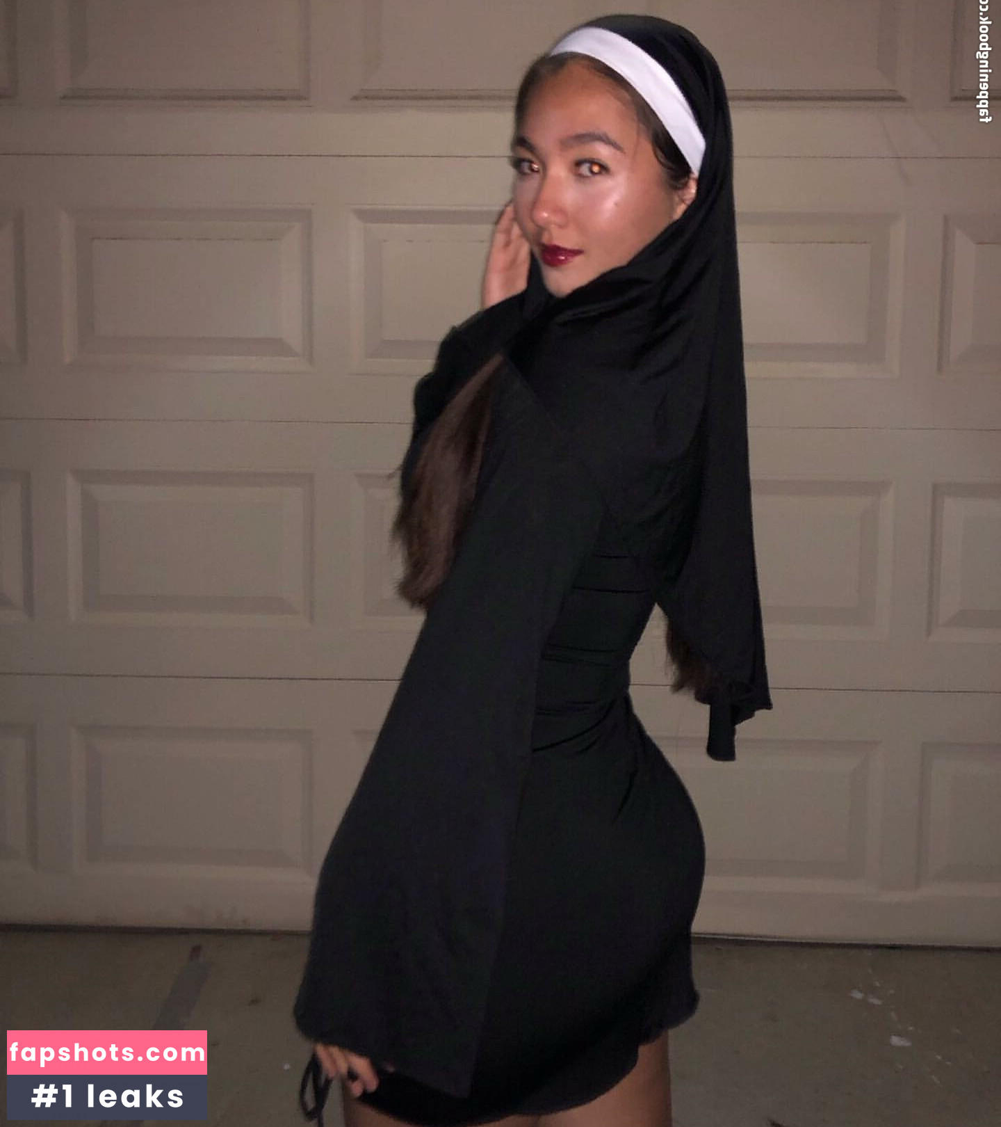 Eliza Chau gallery photo #12