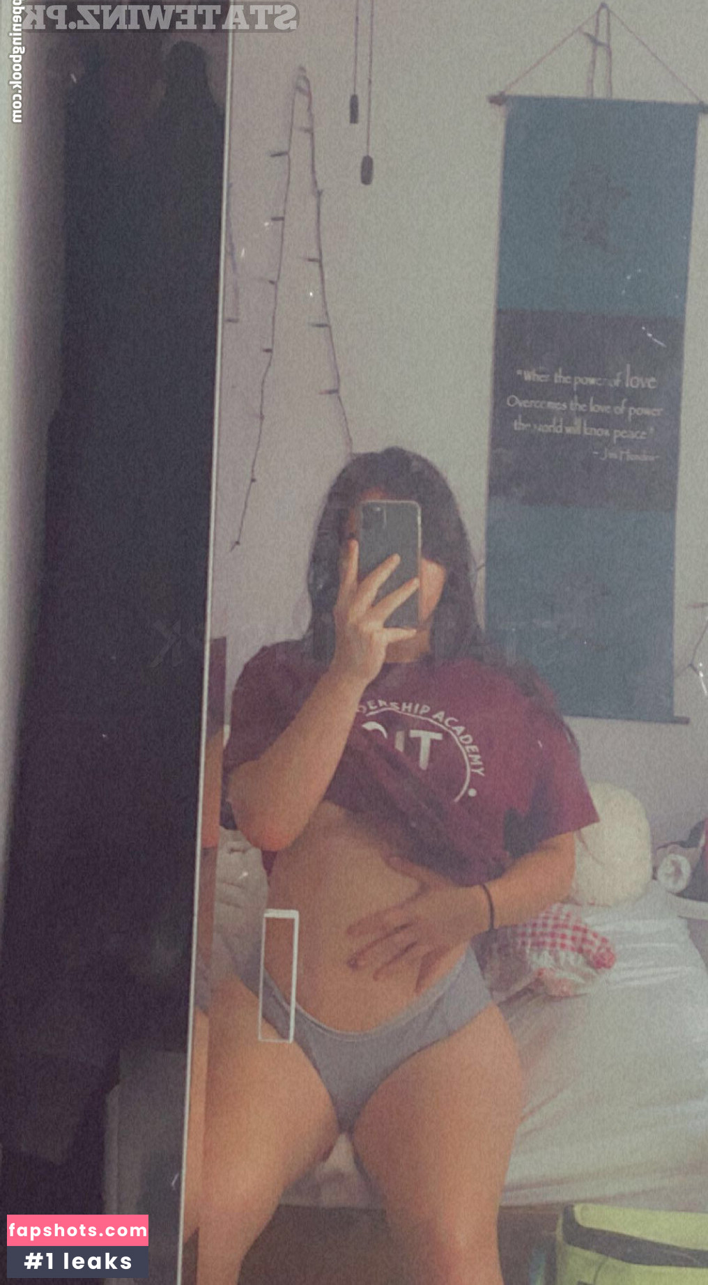 Eliza Chau gallery photo #55