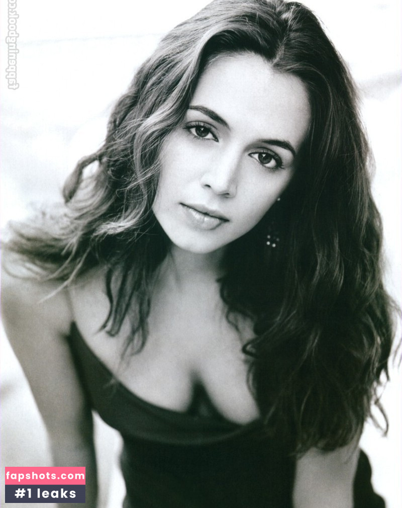 Eliza Dushku gallery photo #43