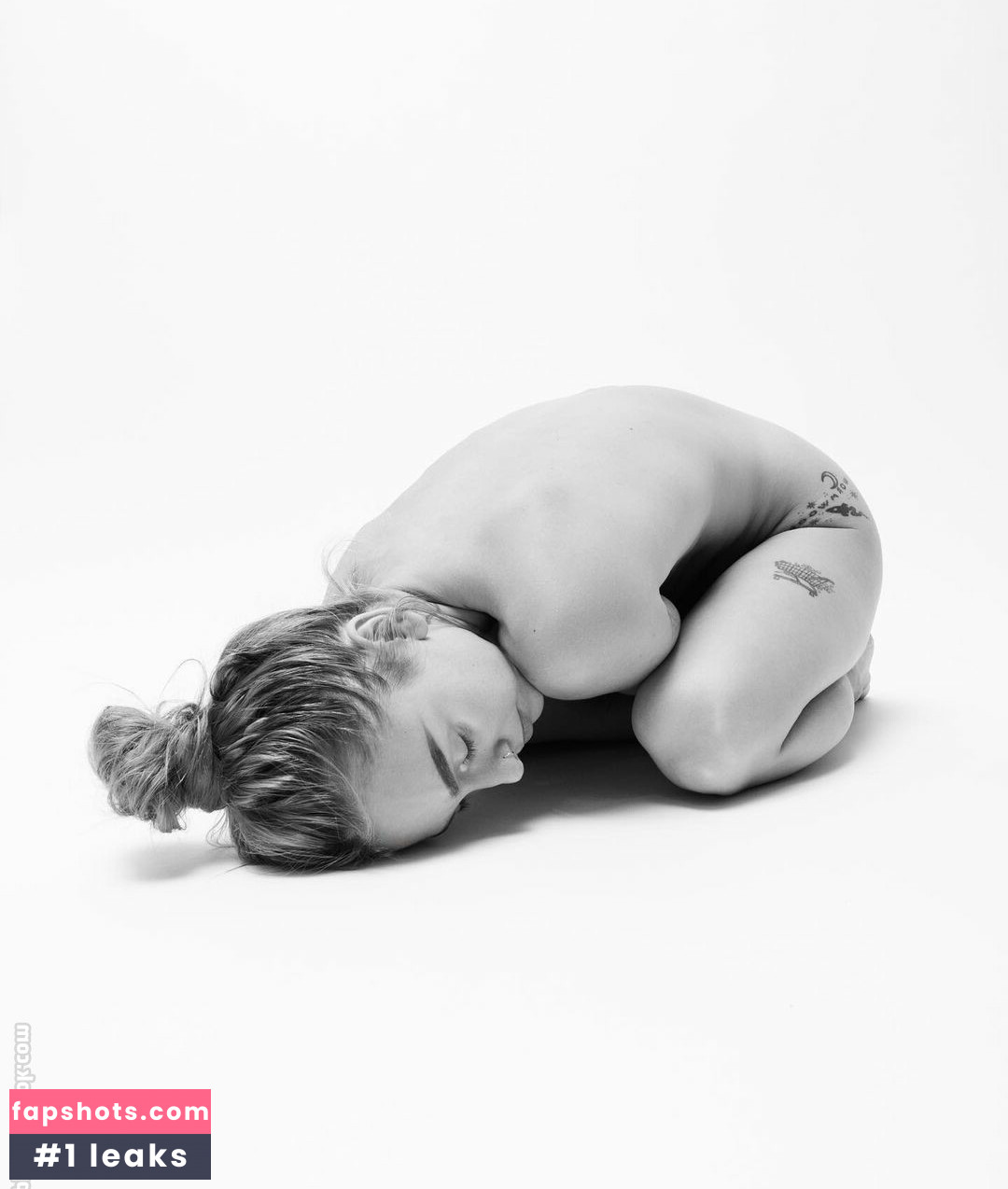 Eliza Grace gallery photo #21