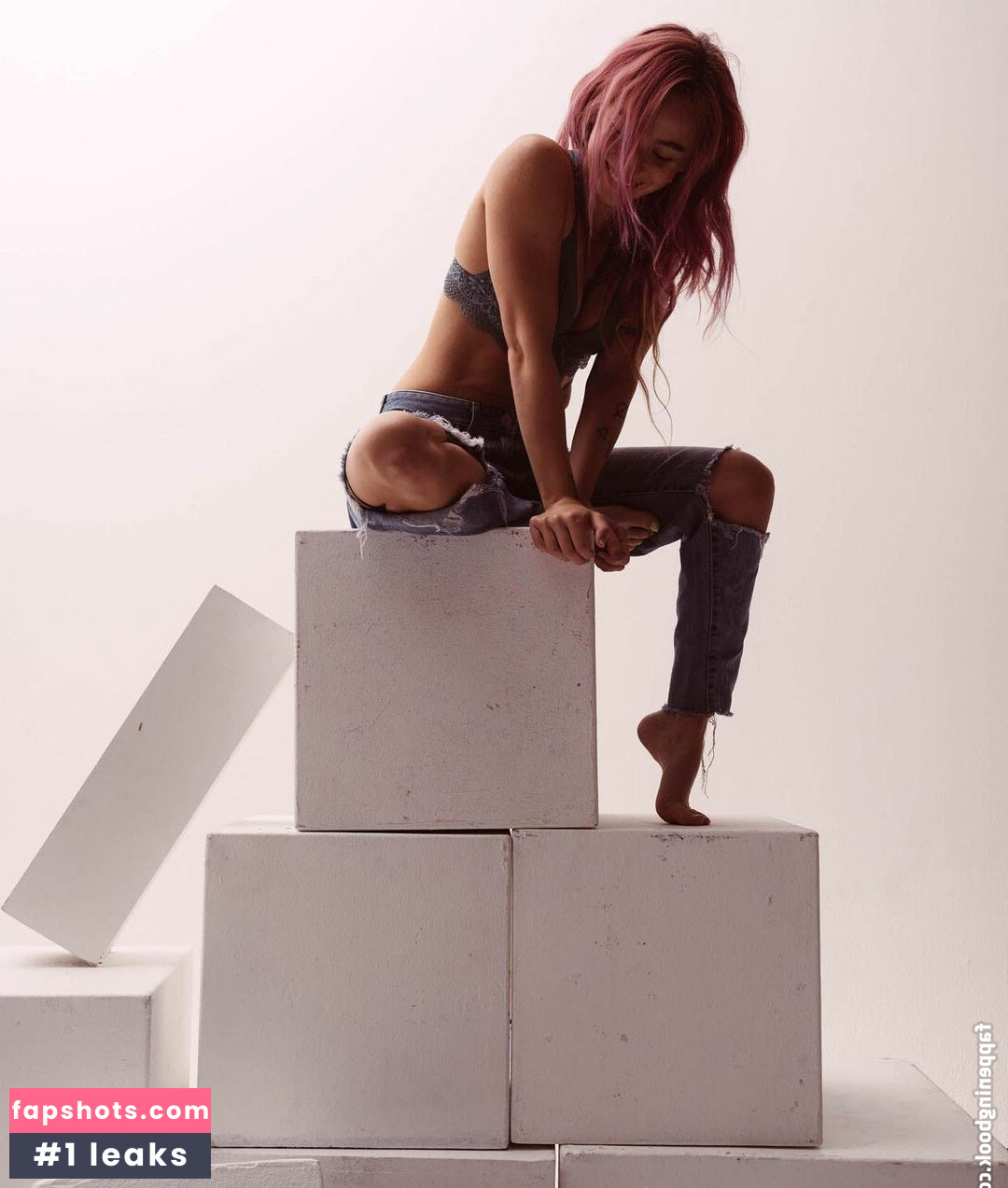 Eliza Grace gallery photo #28