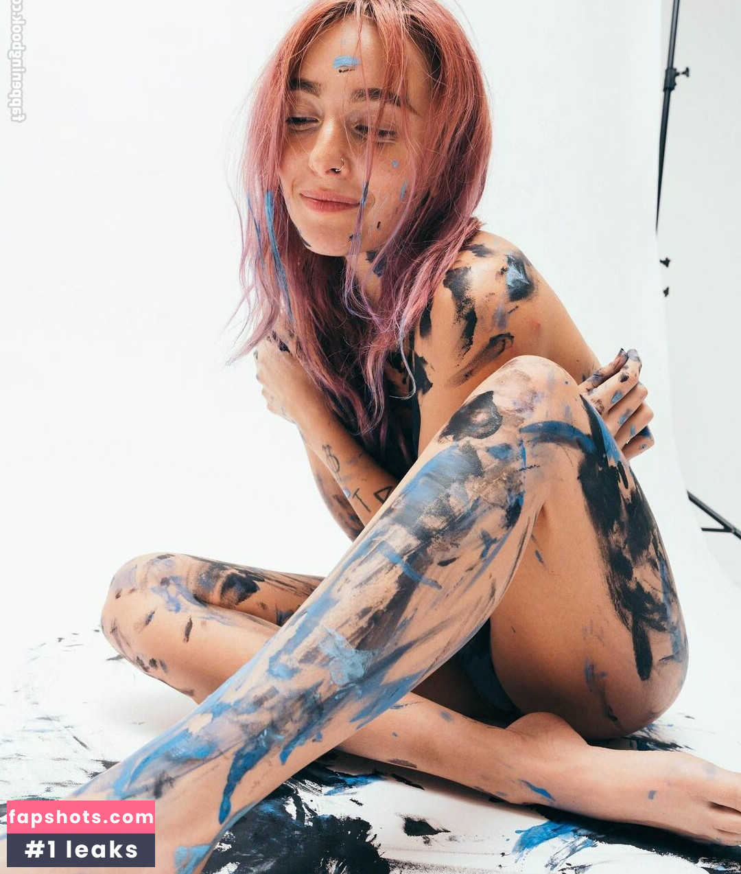 Eliza Grace gallery photo #32