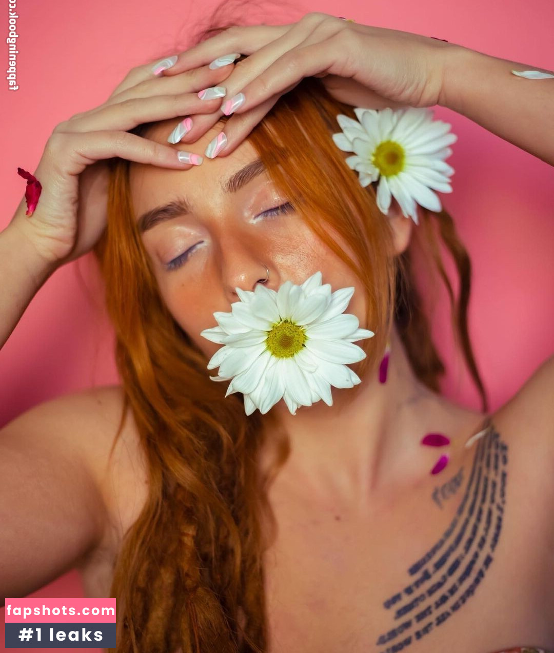 Eliza Grace gallery photo #50