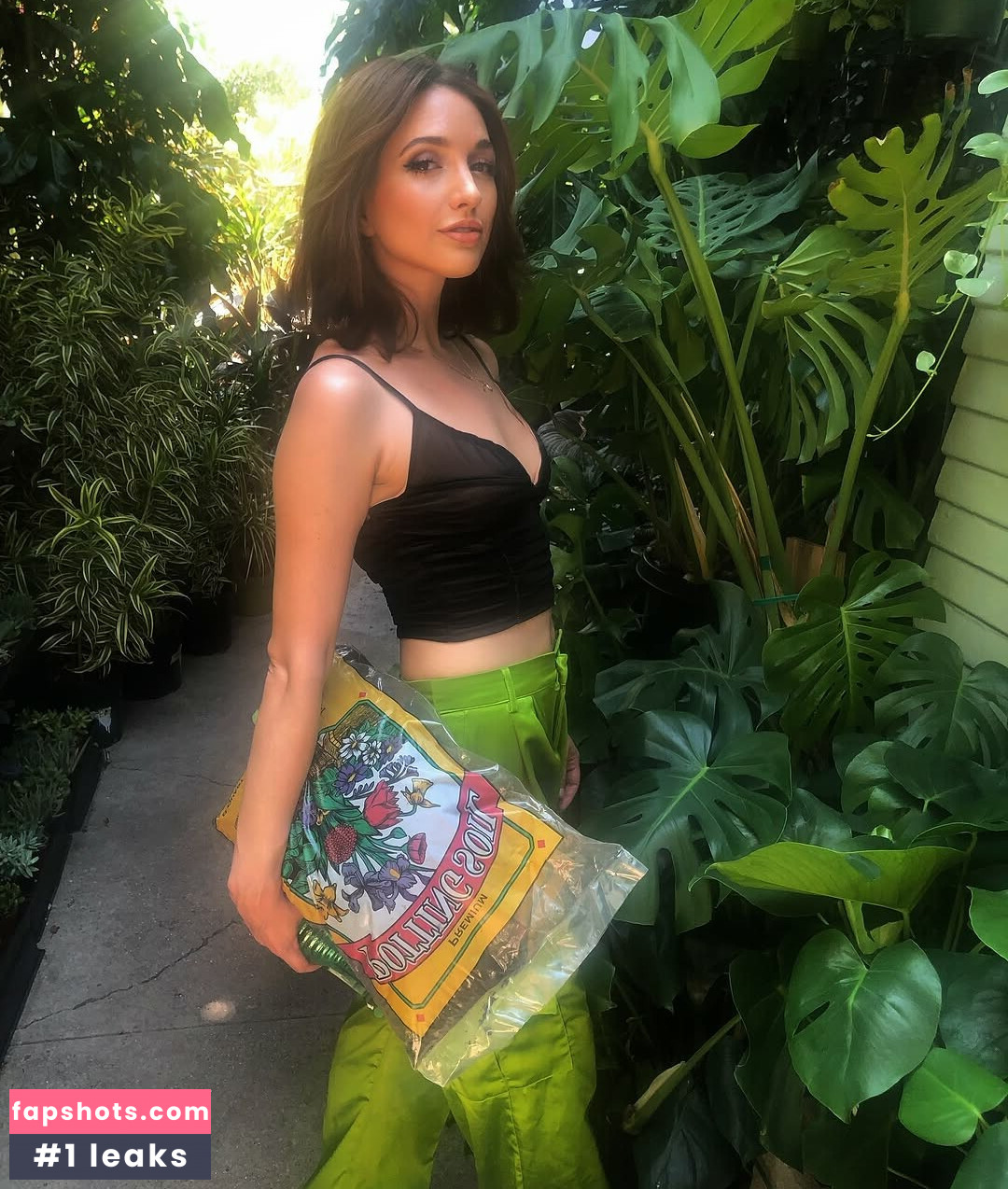 Eliza Jane gallery photo #26