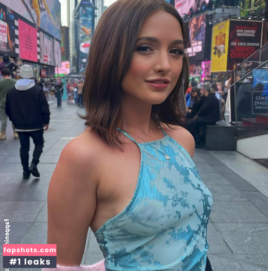 Eliza Jane gallery photo #9