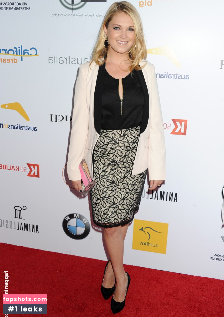 Eliza Taylor-Cotter gallery photo #3