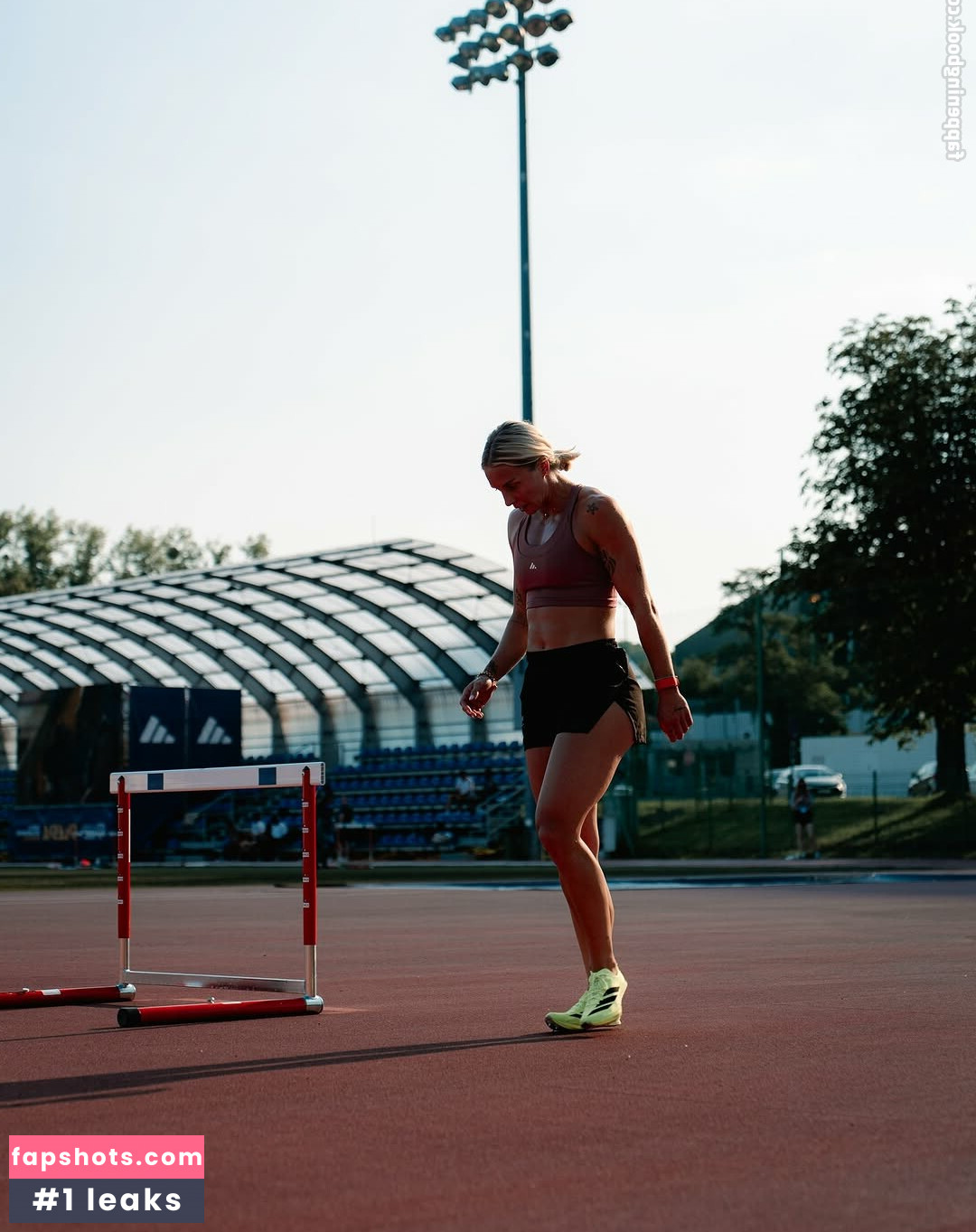 Elizabeth Clay Filtración Desnuda OnlyFans Foto #14 - Fapshots