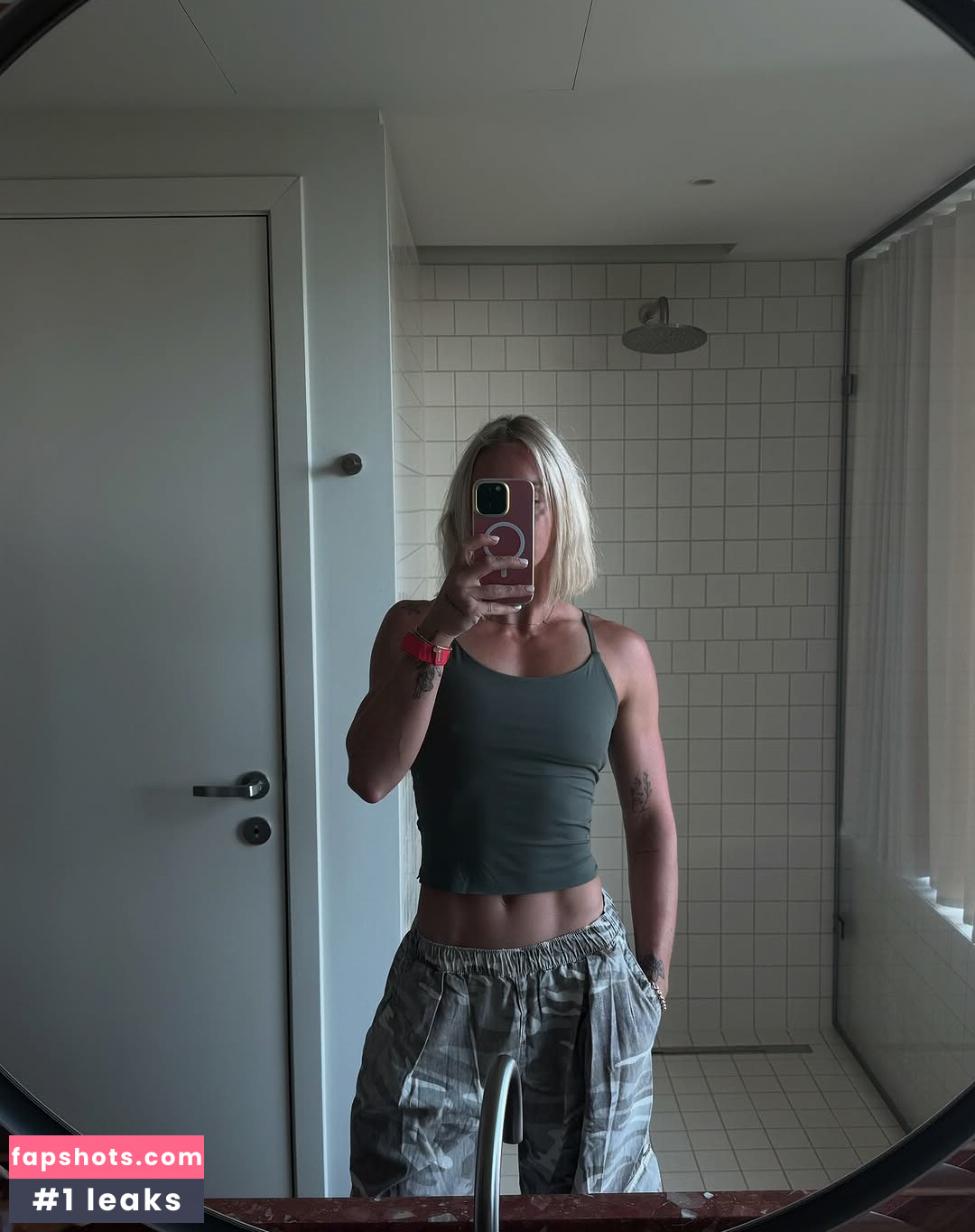 Elizabeth Clay Filtración Desnuda OnlyFans Foto #6 - Fapshots