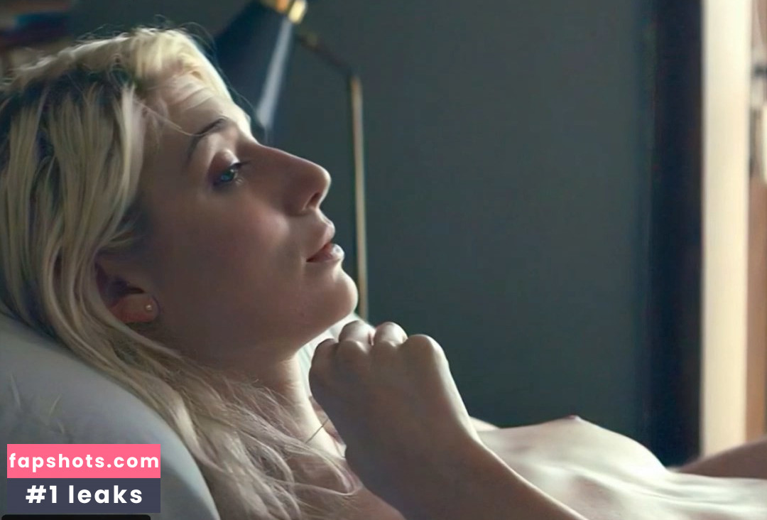 Elizabeth Debicki gallery photo #103