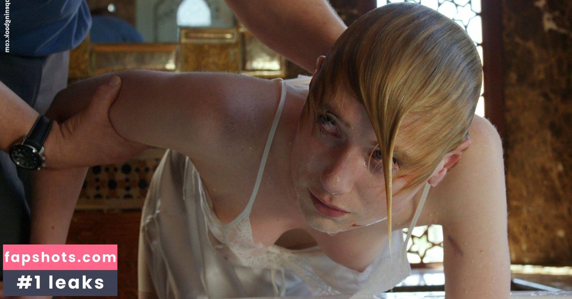 Elizabeth Debicki gallery photo #117