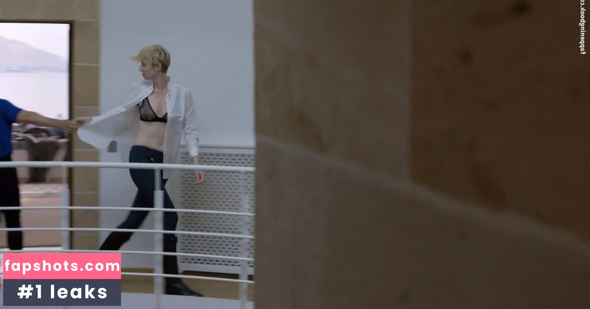 Elizabeth Debicki gallery photo #126