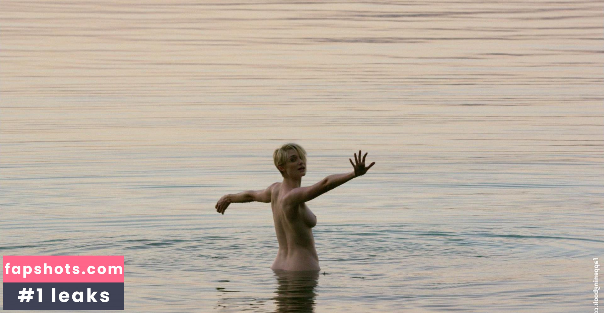 Elizabeth Debicki gallery photo #143