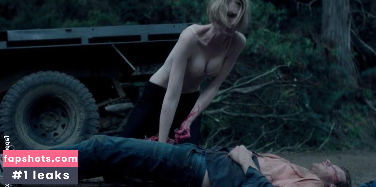 Elizabeth Debicki gallery photo #151