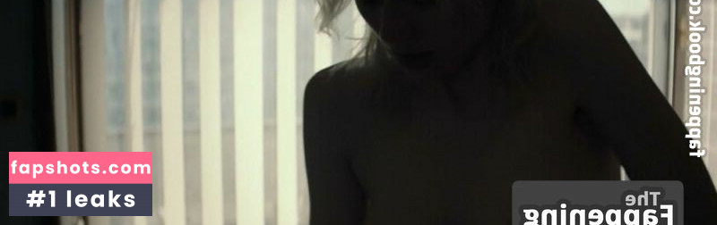 Elizabeth Debicki gallery photo #56