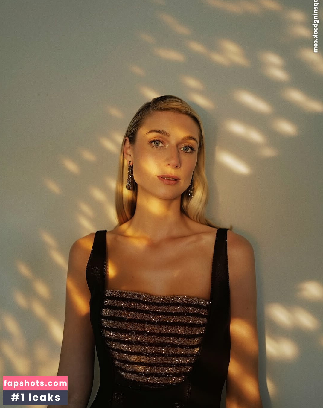 Elizabeth Debicki gallery photo #7