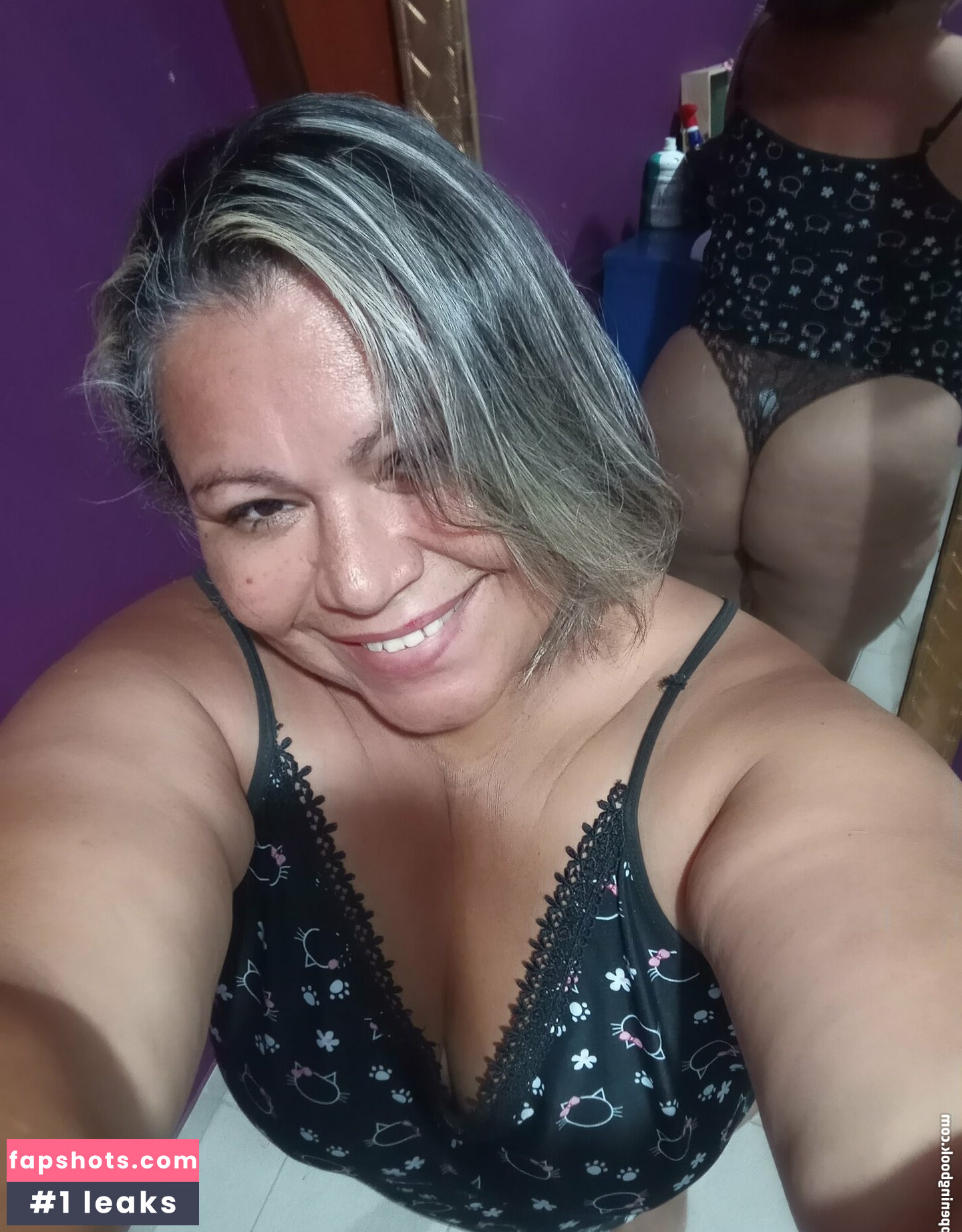 Elizabeth Delmondes gallery photo #3