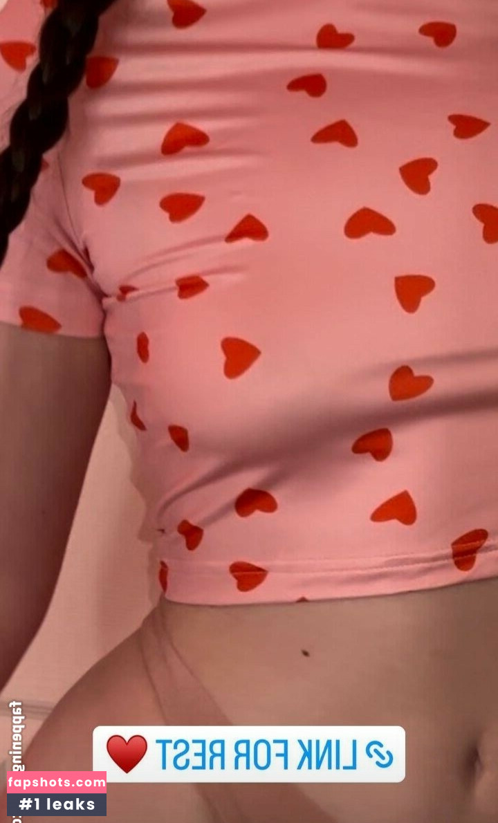 Elizabeth Finis gallery photo #2