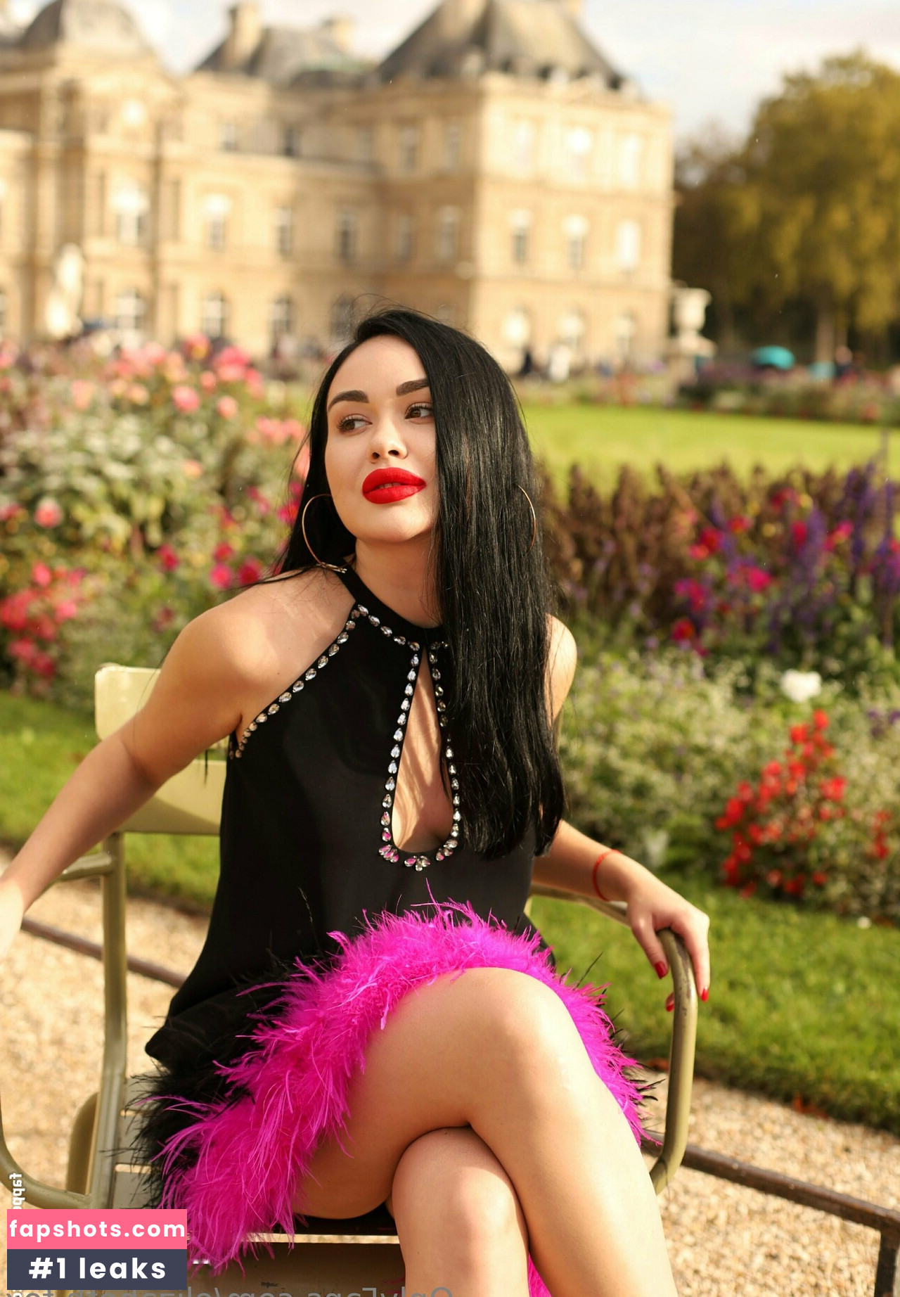 Elizabeth Fox gallery photo #19