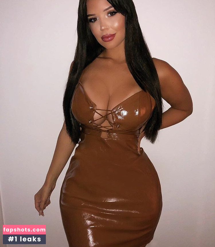 Elizabeth Georgina gallery photo #70