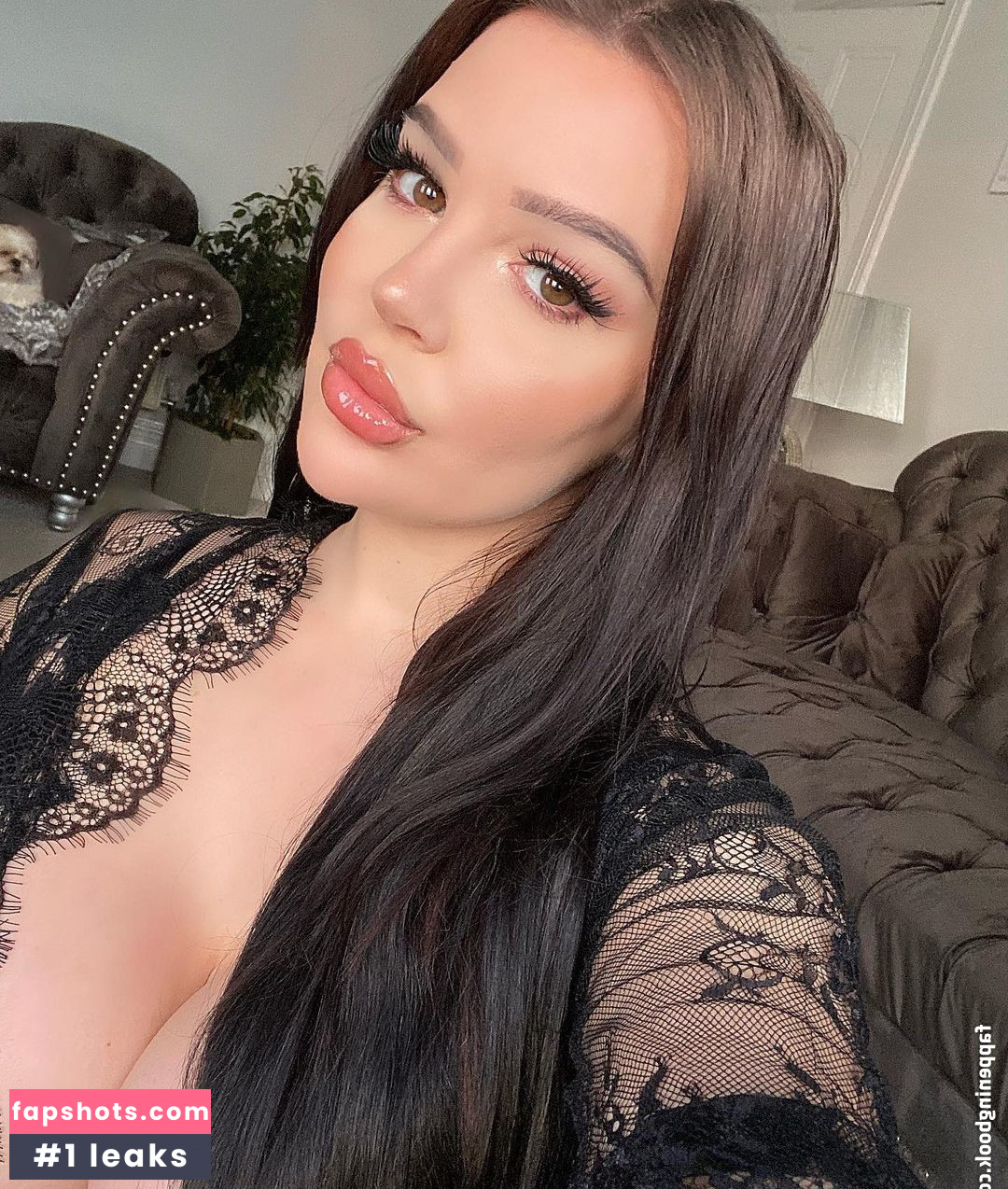 Elizabeth Georgina gallery photo #77