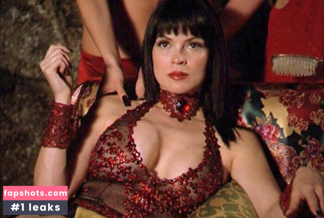 Elizabeth Gracen gallery photo #14