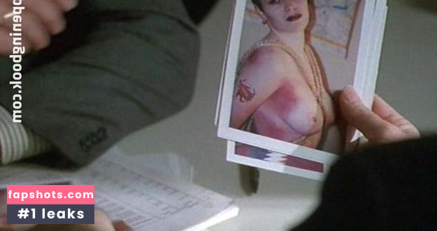 Elizabeth Hanes gallery photo #5