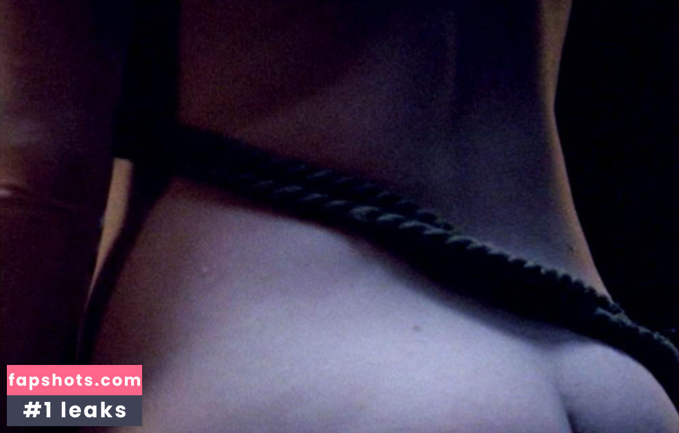 Elizabeth Hopley nude babe gallery