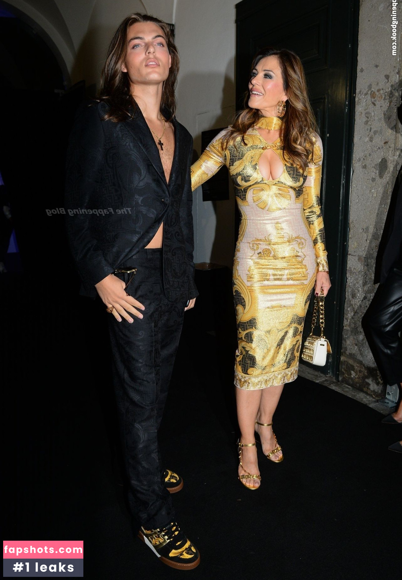 Elizabeth Hurley gallery photo #1187