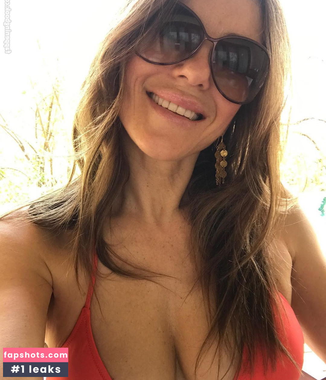 Elizabeth Hurley gallery photo #1286