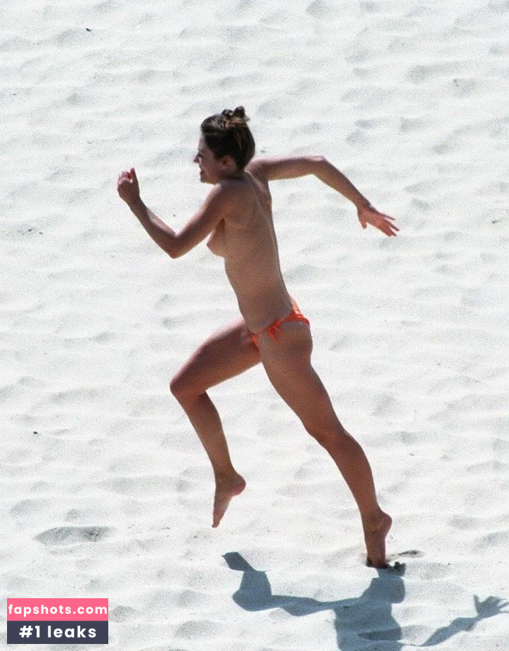 Elizabeth Hurley gallery photo #1593