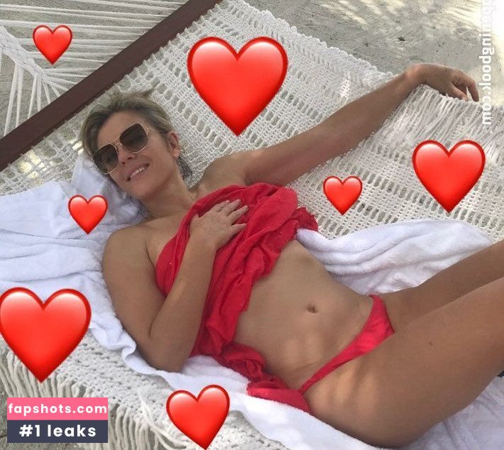 Elizabeth Hurley gallery photo #1710