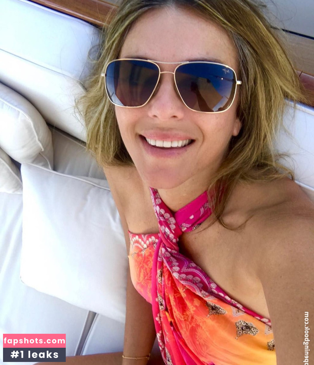 Elizabeth Hurley gallery photo #1742