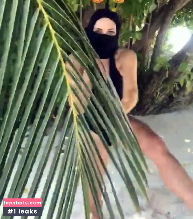 Elizabeth Hurley gallery photo #1778