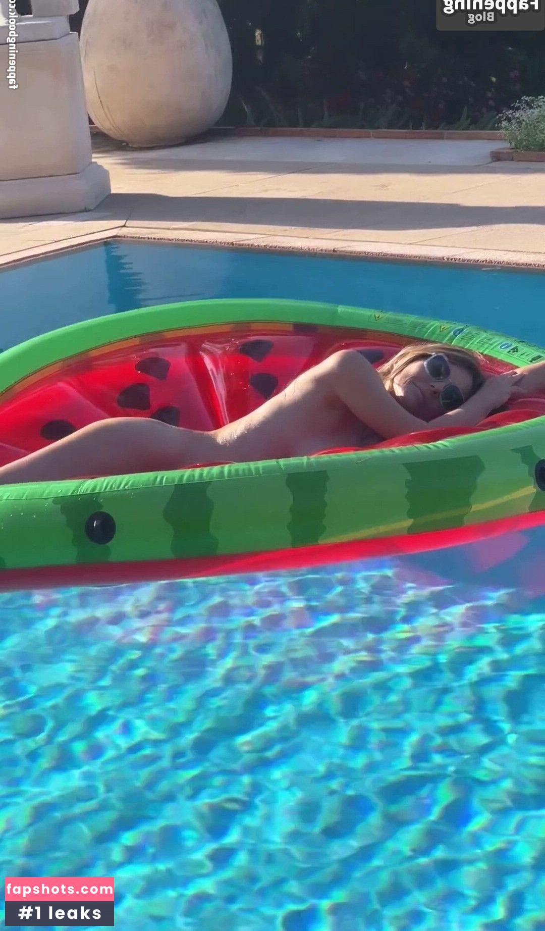 Elizabeth Hurley gallery photo #206