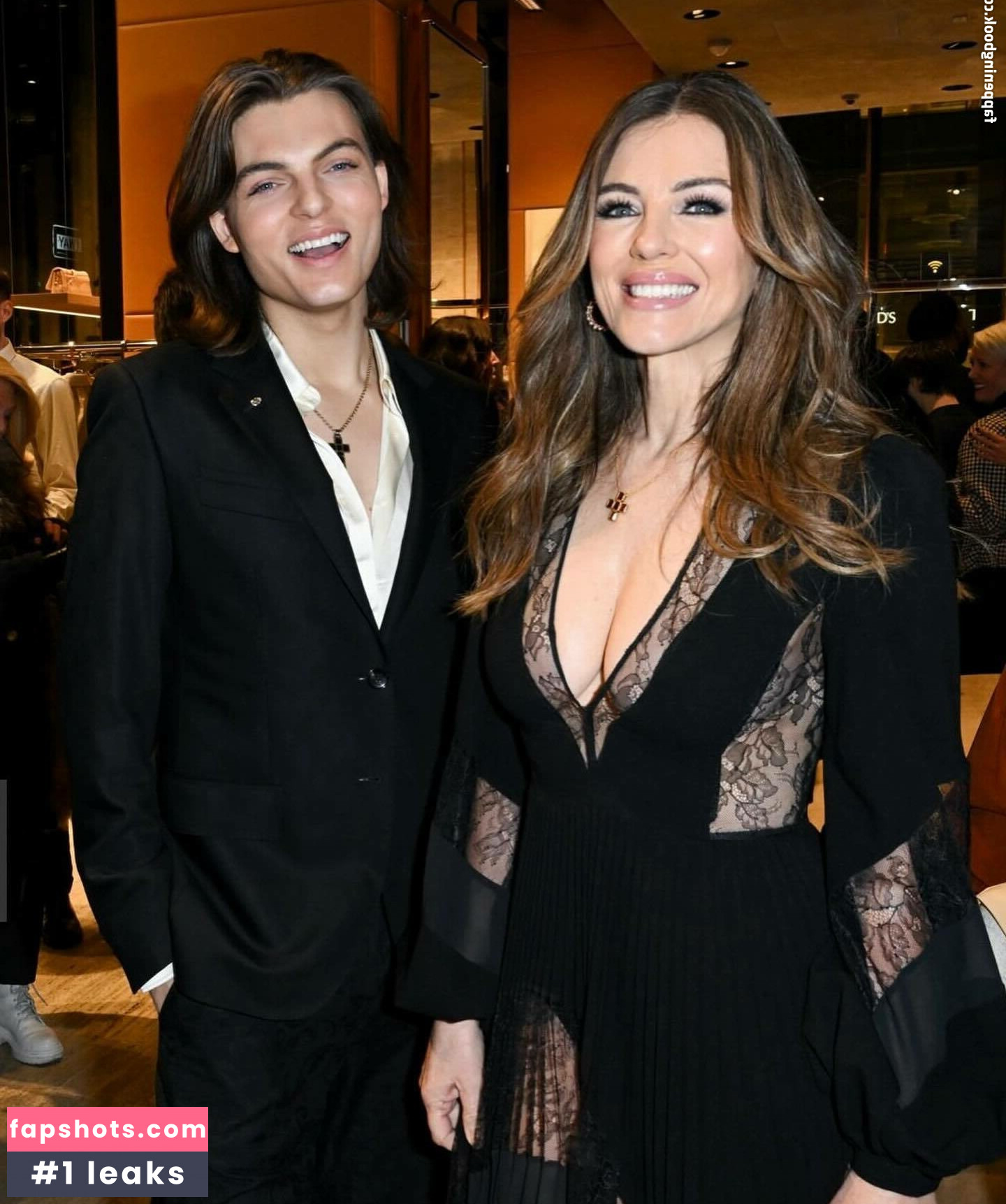 Elizabeth Hurley gallery photo #249