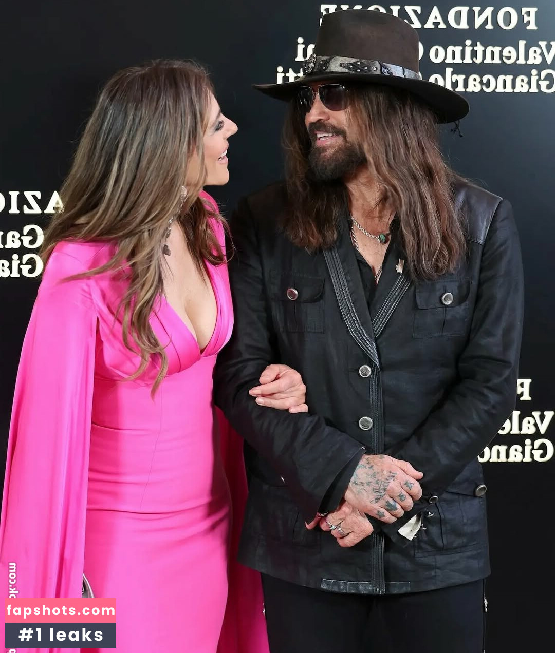 Elizabeth Hurley gallery photo #47