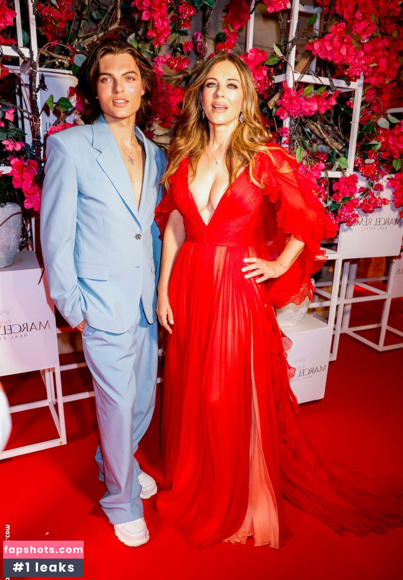 Elizabeth Hurley gallery photo #633