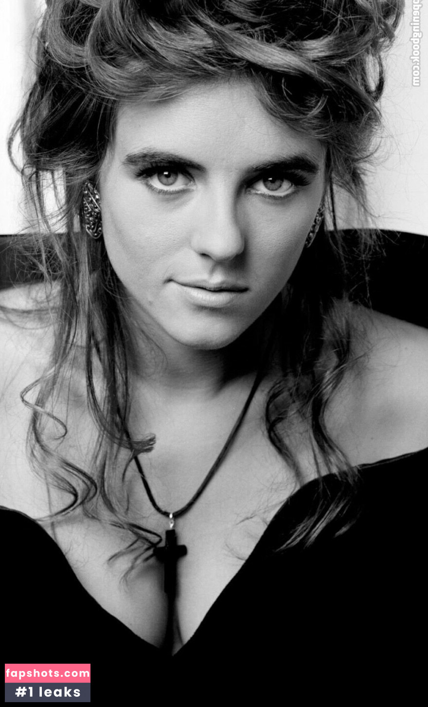 Elizabeth Hurley gallery photo #777