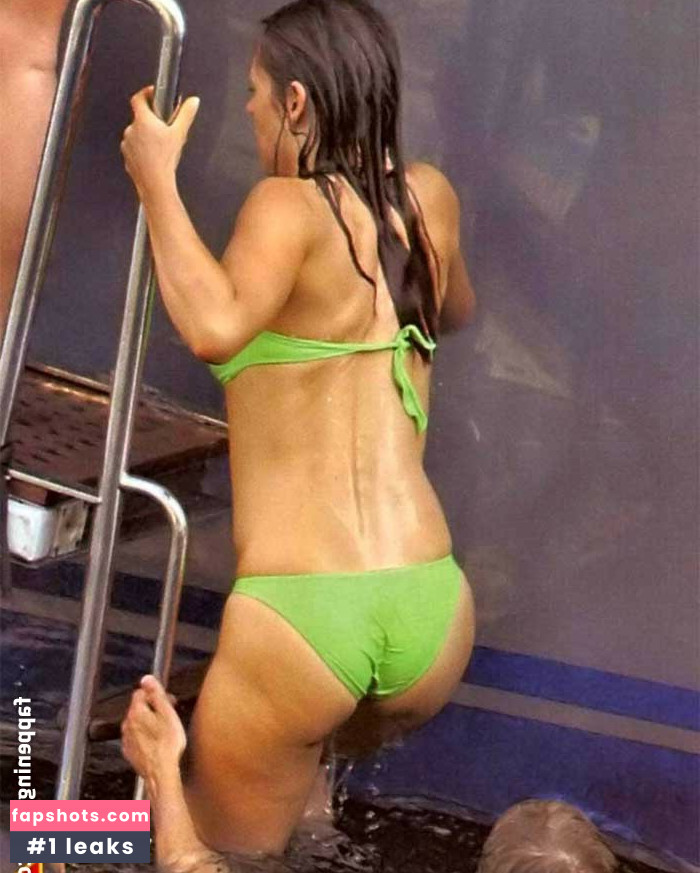 Elizabeth Hurley gallery photo #814