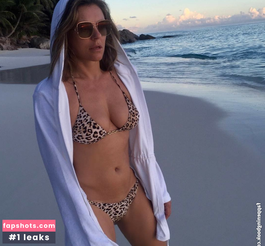 Elizabeth Hurley gallery photo #843