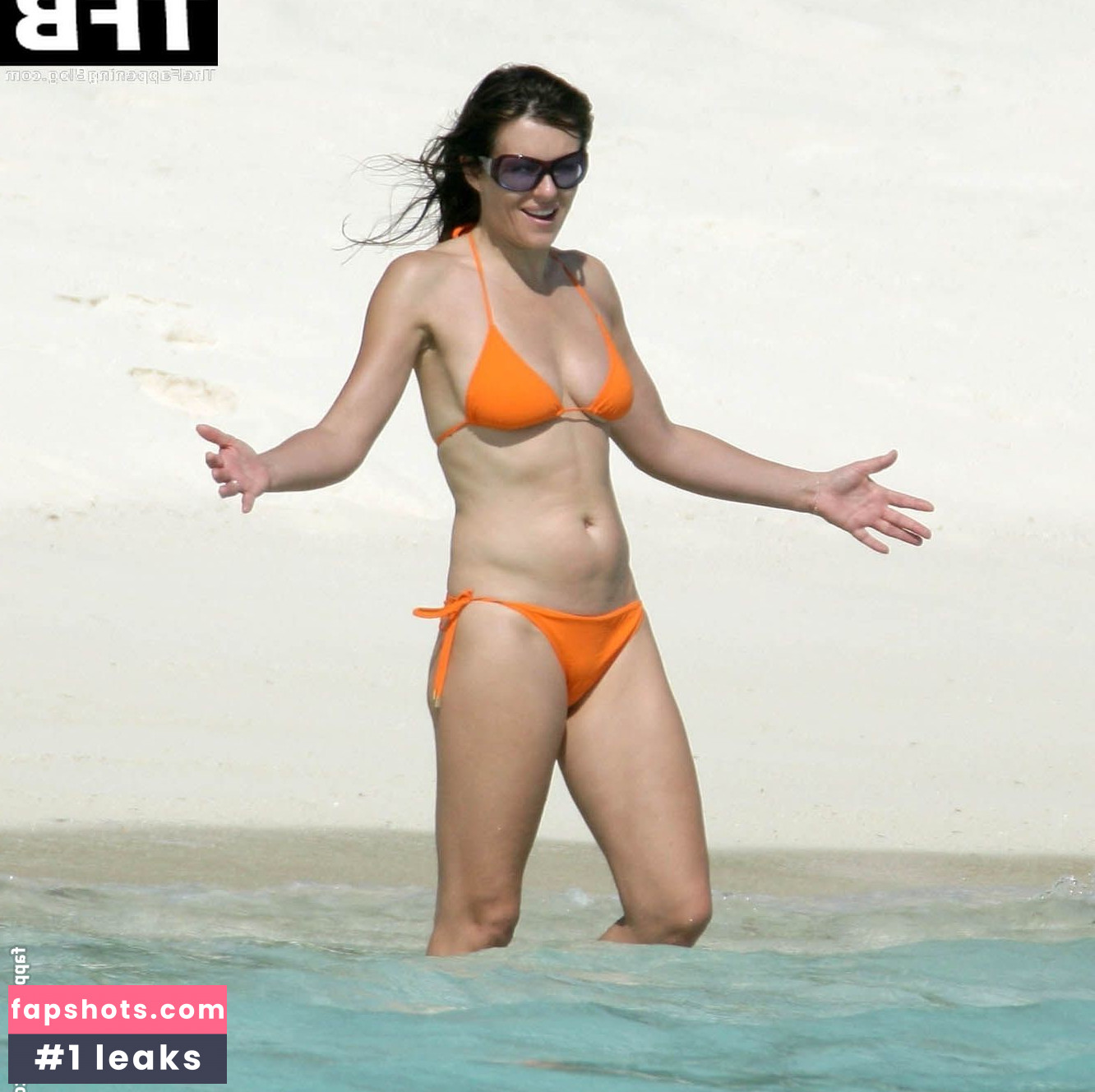 Elizabeth Hurley gallery photo #912