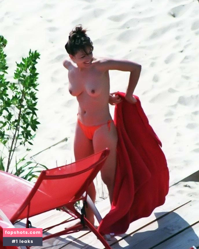 Elizabeth Hurley gallery photo #1012