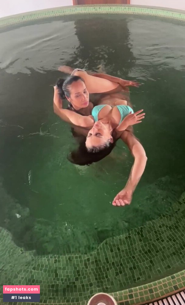 Elizabeth Hurley gallery photo #620